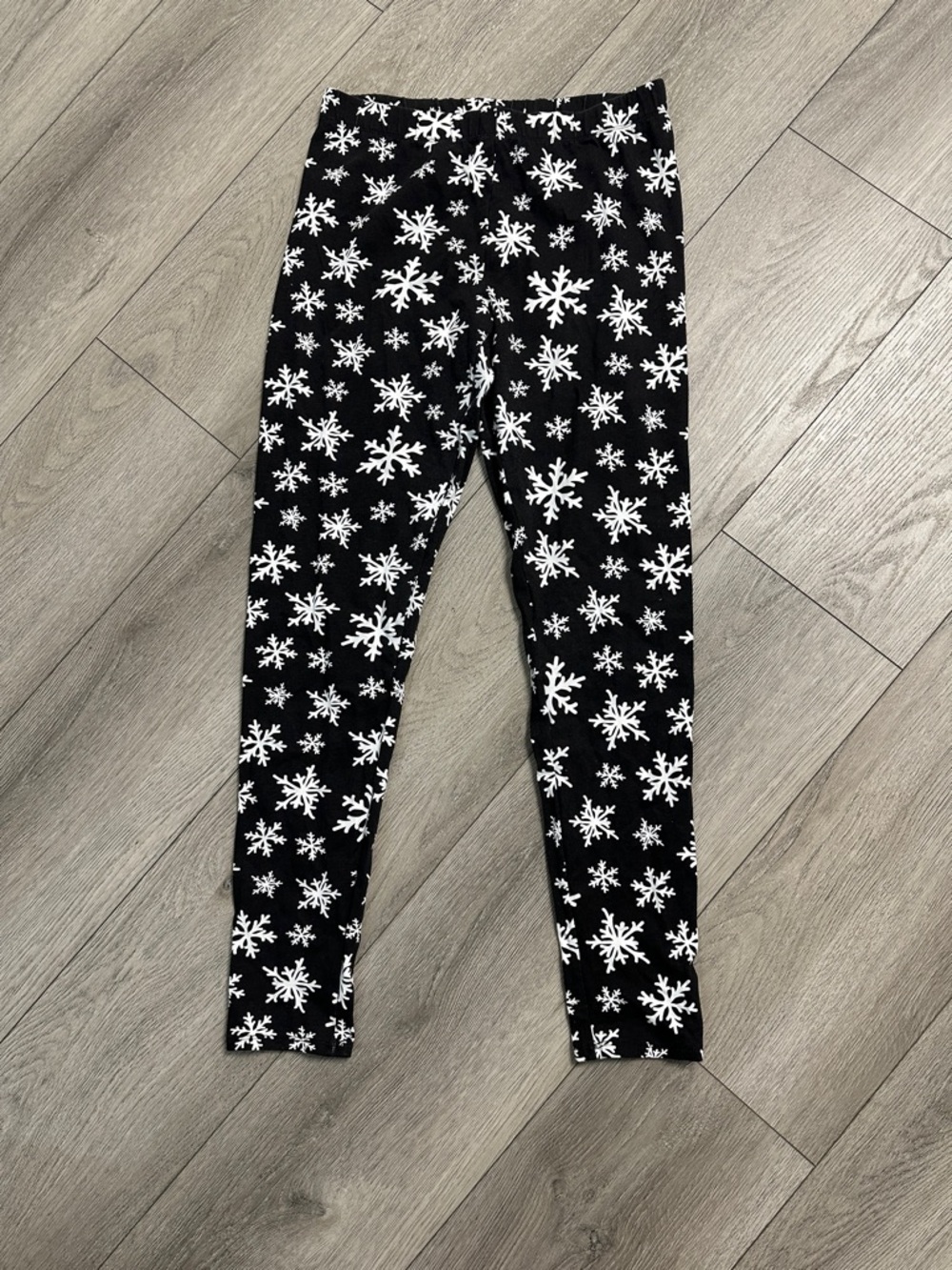 Girls Black Snowflake Leggings - Cozy Holiday Bottoms